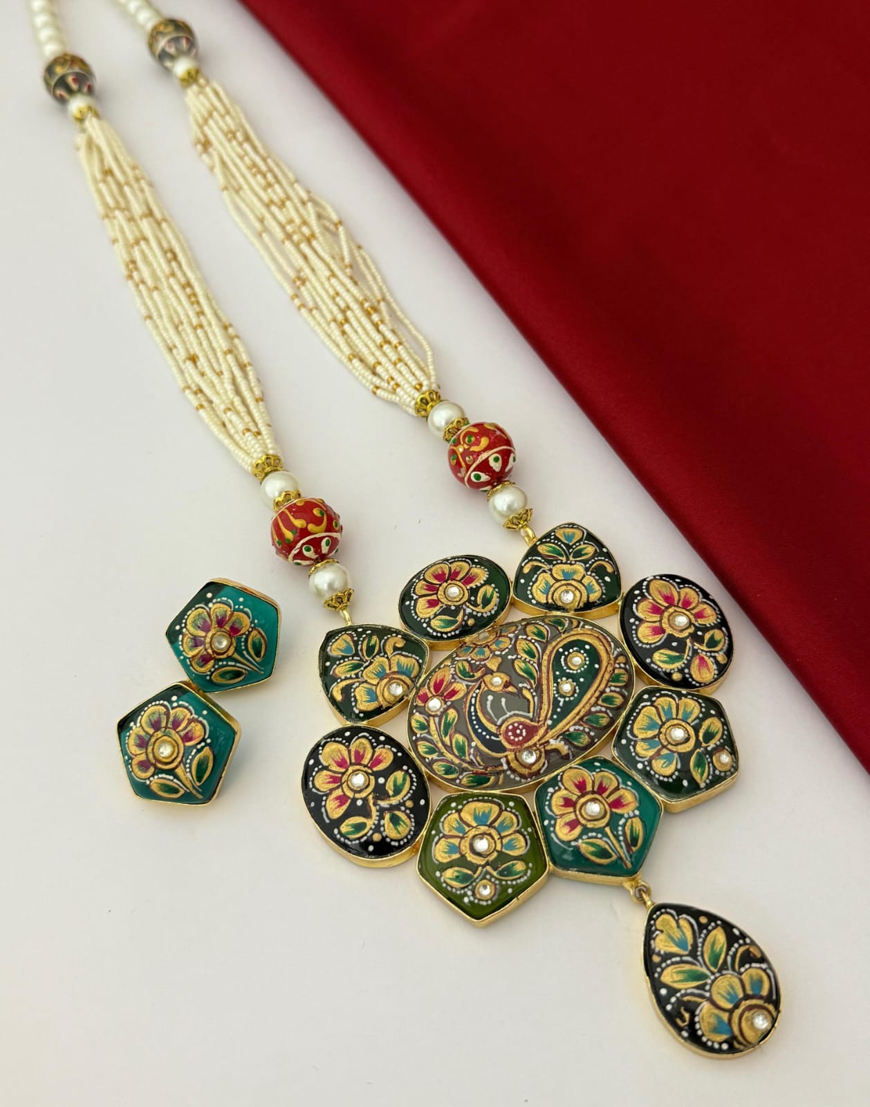 Regal Grace Semi-Precious Stone Necklace Set(TC0036)