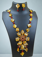 Majestic Gleam Stone Necklace set