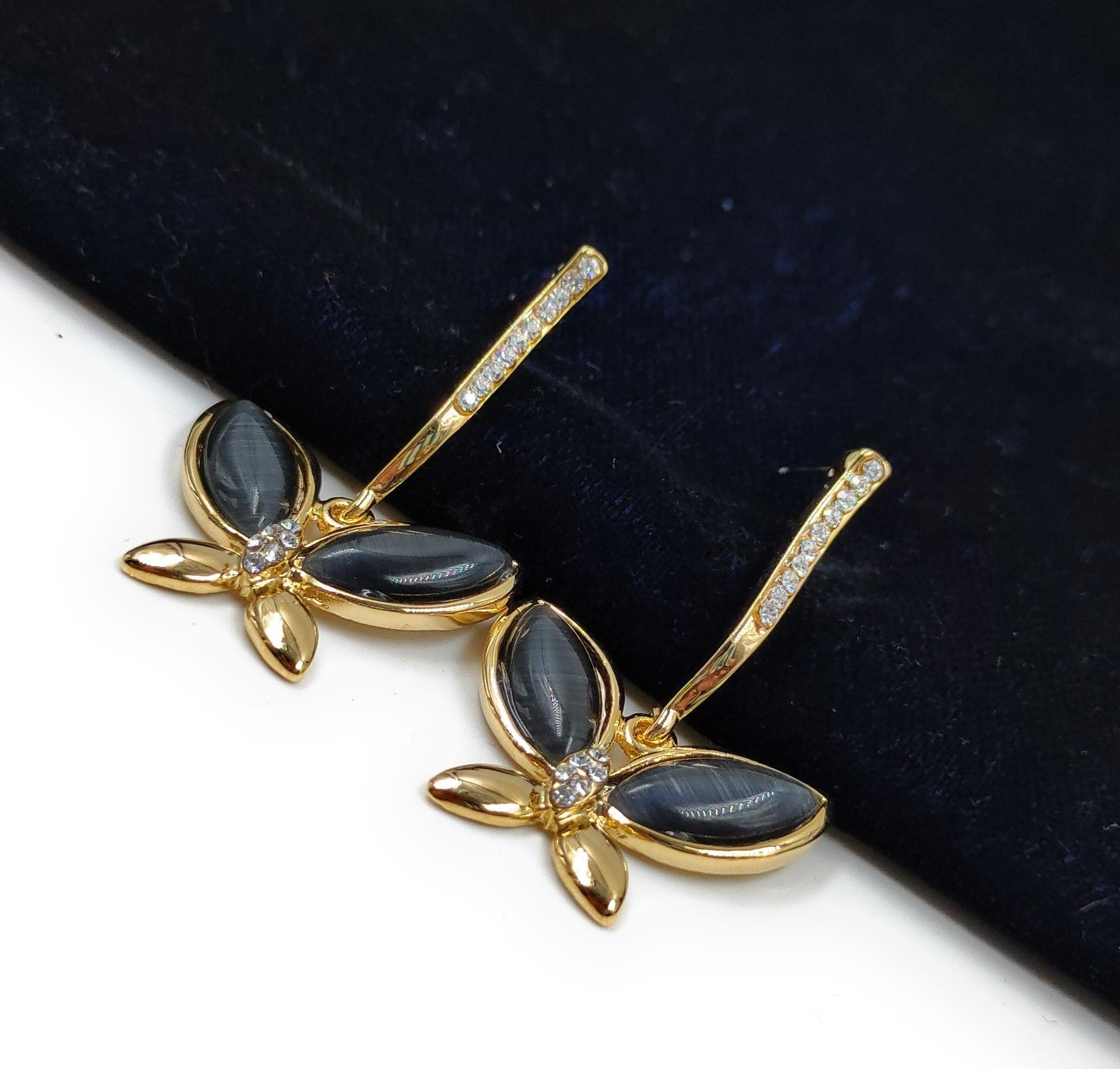 Mystic Delight Stylish Earing