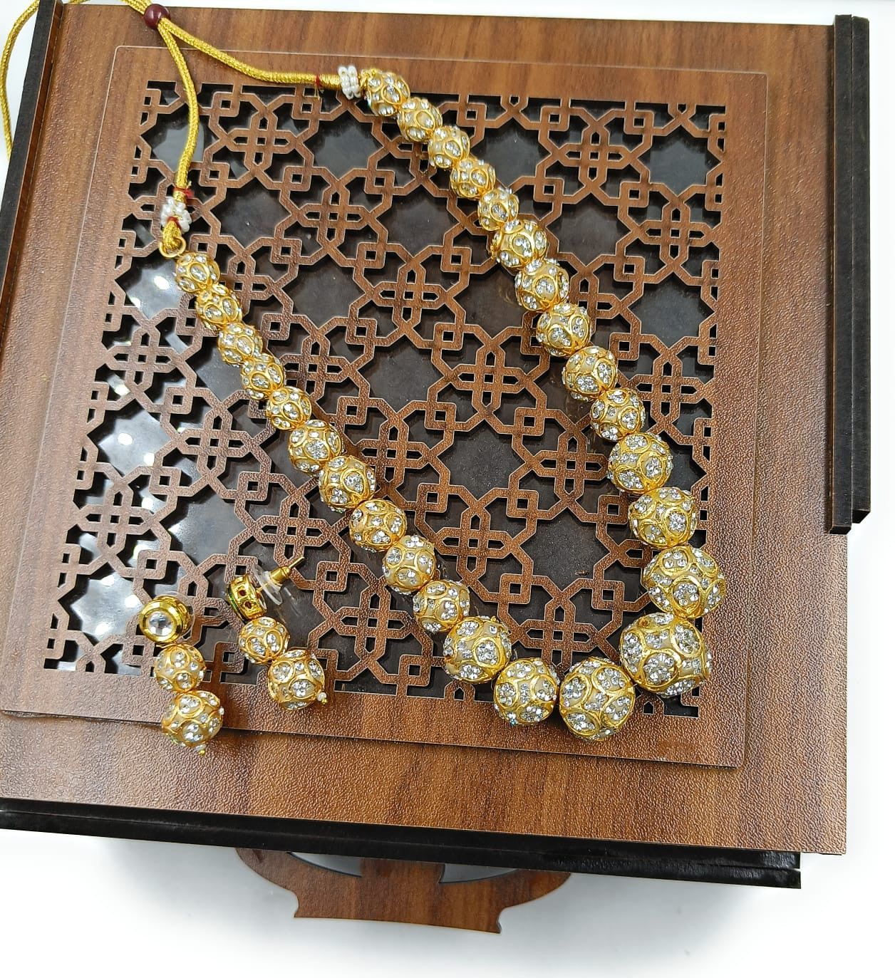 Vintage Touch Classy Royal Beads Mala Necklace Set