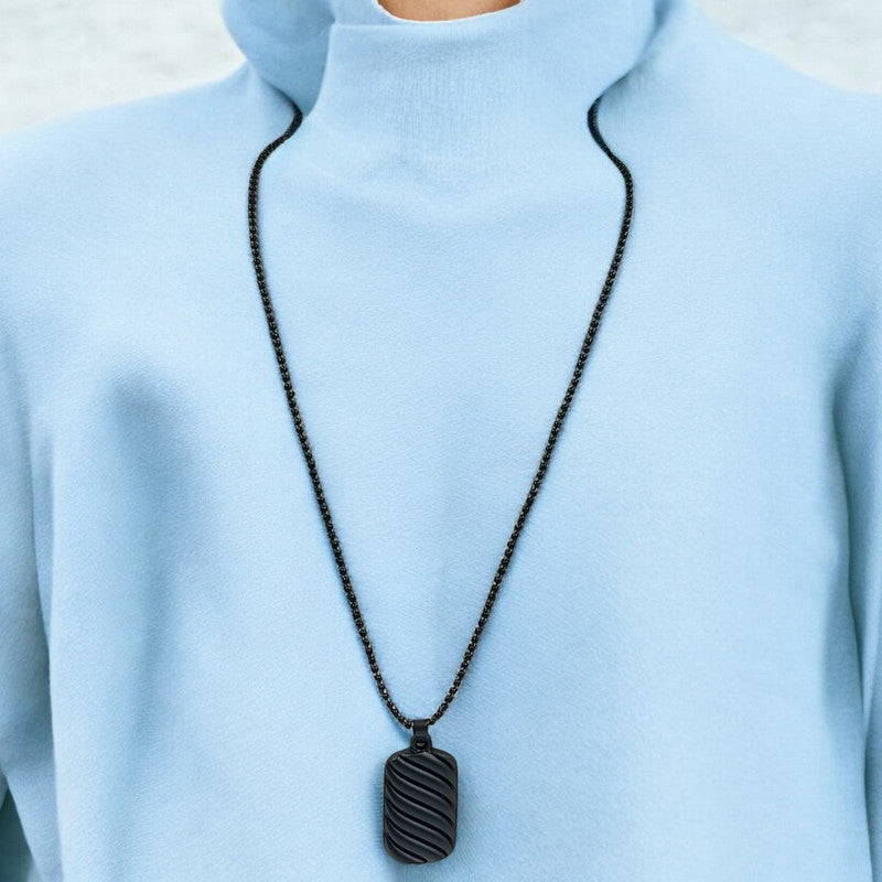 Bold Accent Mens Pendant Chain necklace
