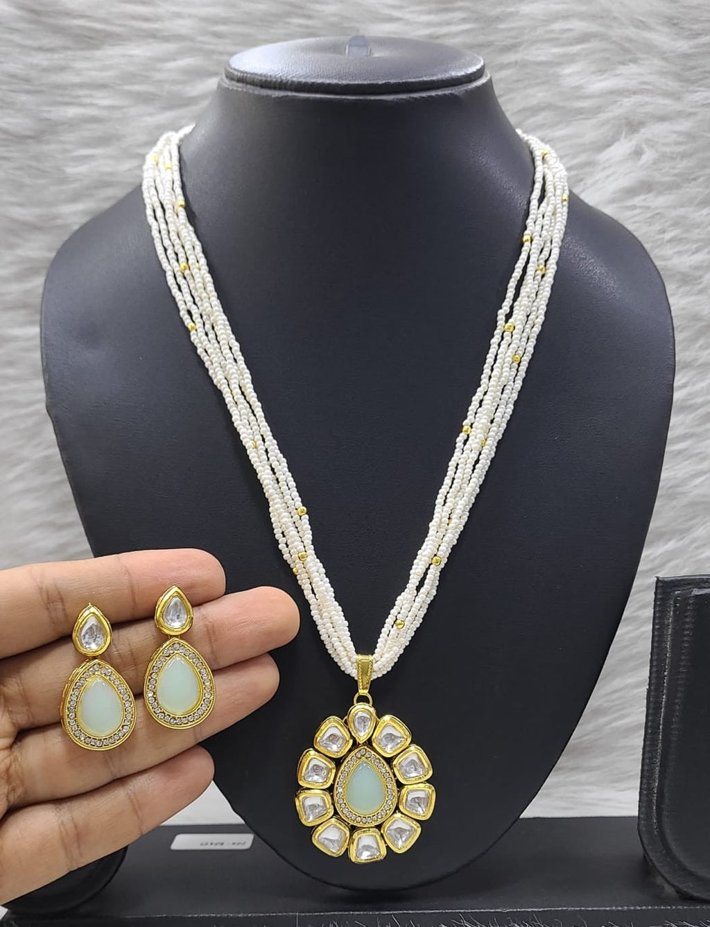 Ethereal Delight Kundan Pendant necklace earring set