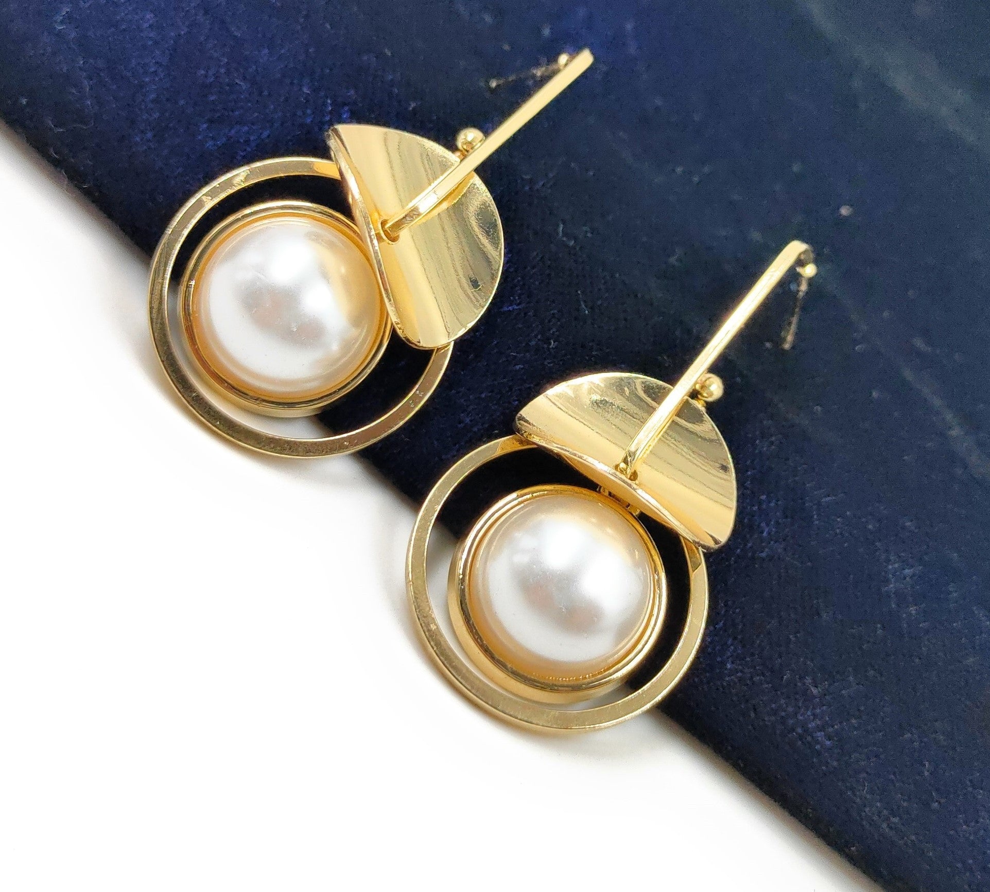 Lux Hue Stylish Earing