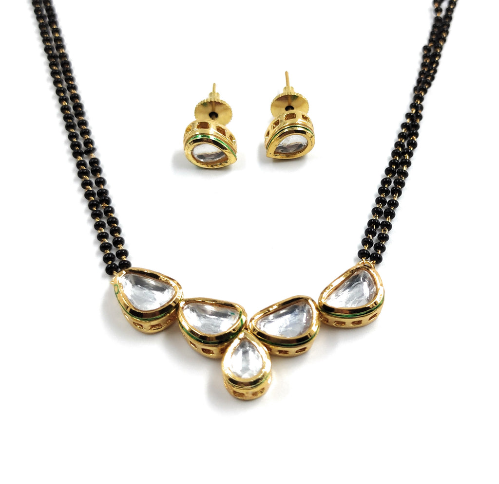 Single Line Kundan Set With Back Meenawork (K1 DROPLET)