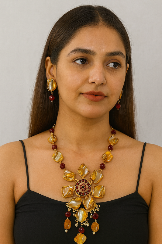 Majestic Gleam Stone Necklace set