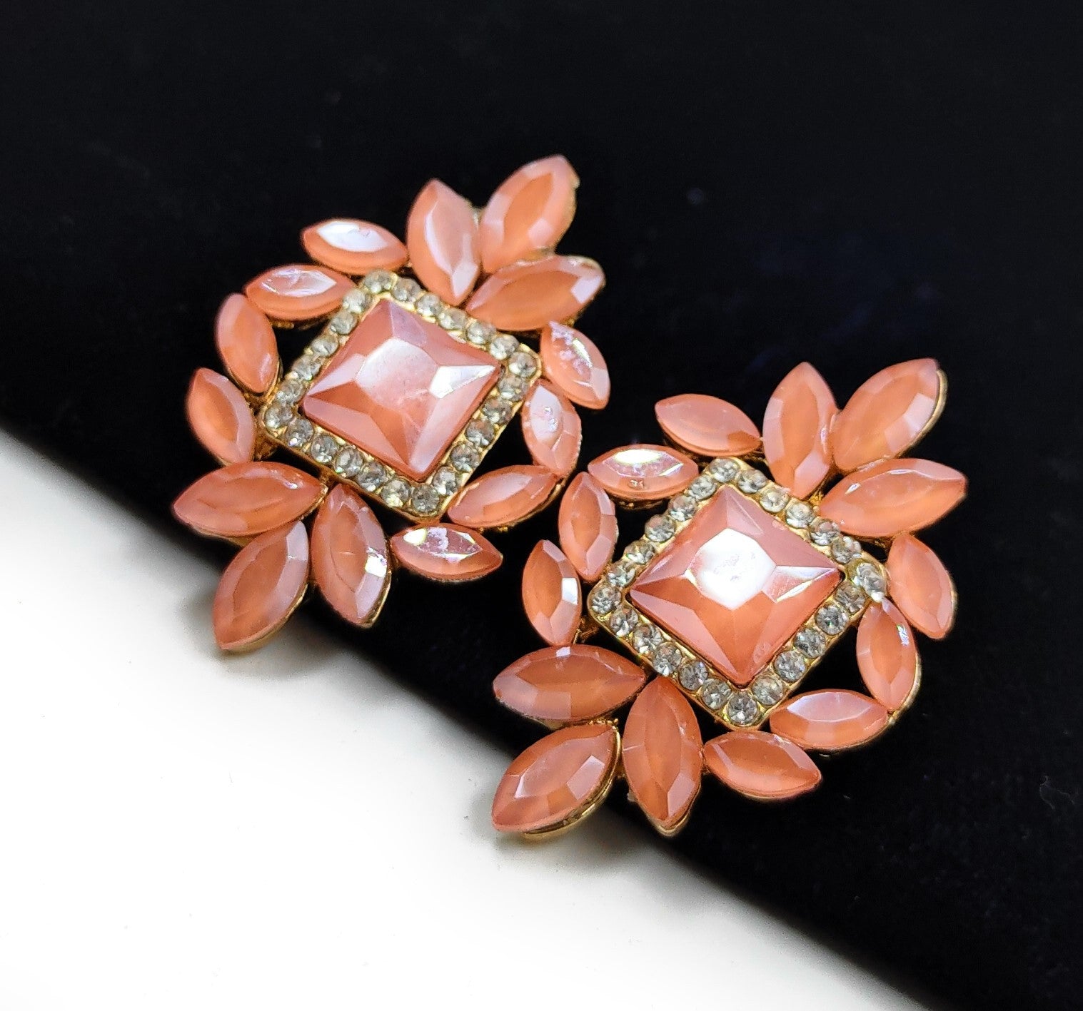 Majestic Tone Classy Earing