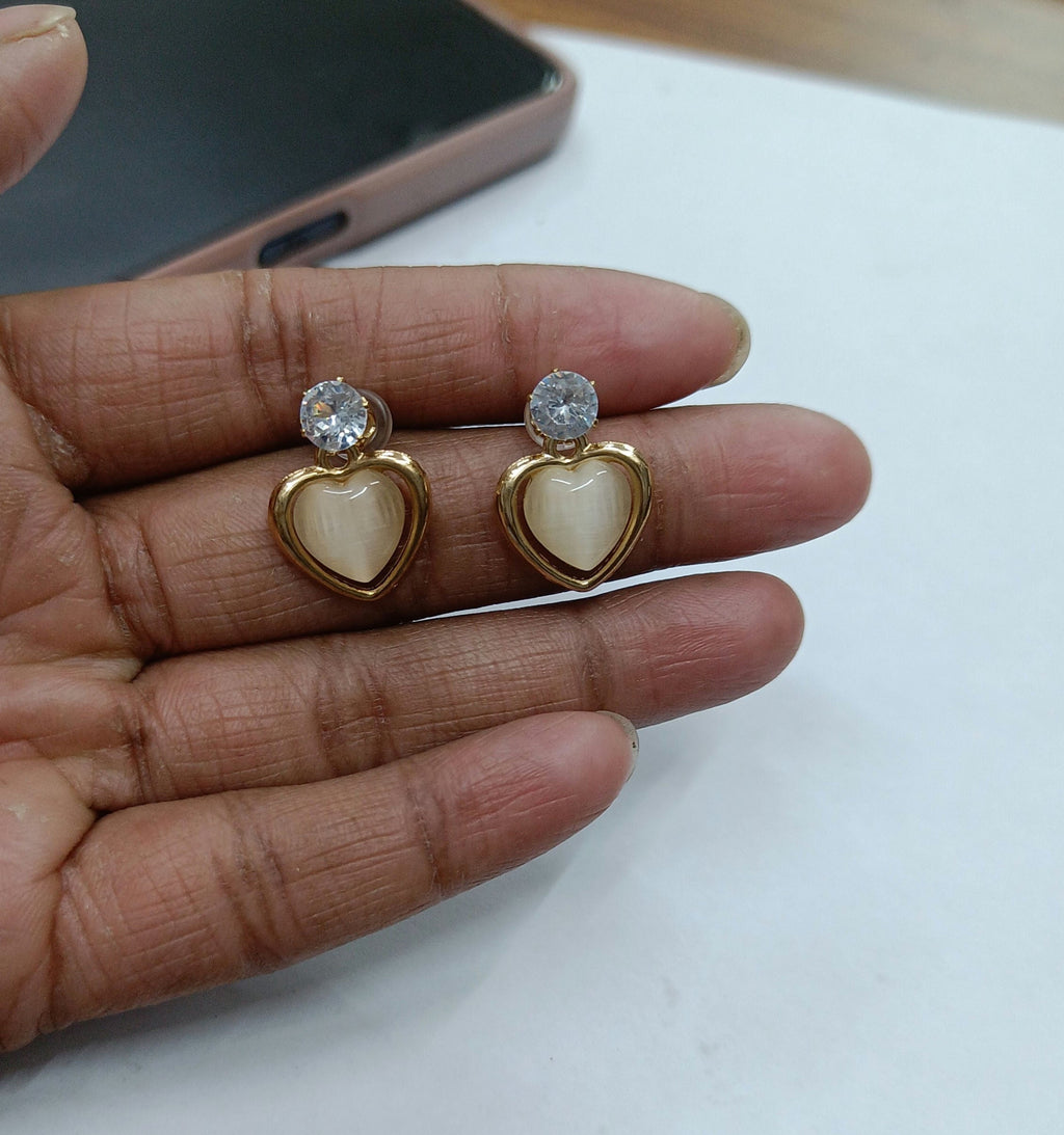 Trendy Golden Teardrop Earring