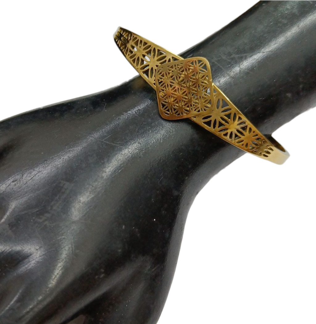 Exquisite Western Imported Kada Bracelet for Women and Girls