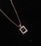 Beautiful Edge Pendant Chain Necklace