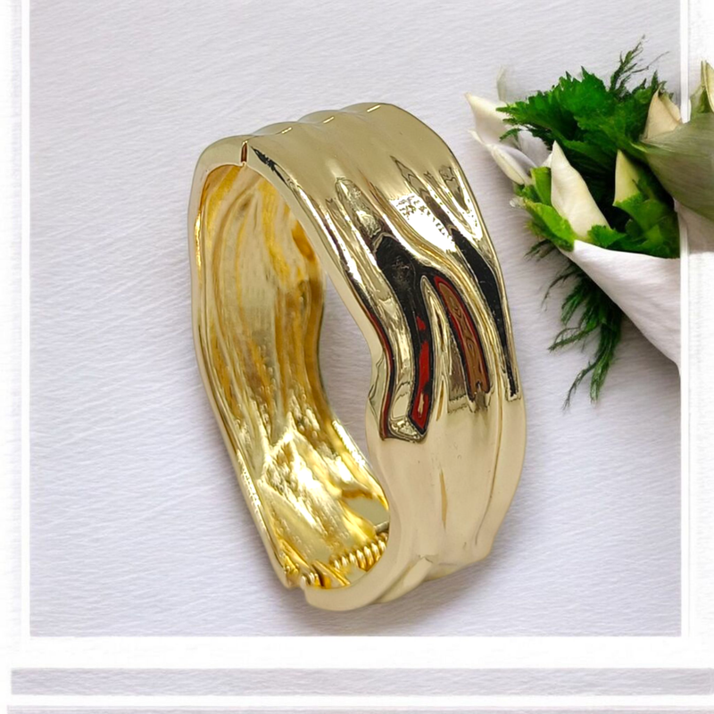 Charming Glow Broad Openable Imported Kada Bracelet for Women and Girls