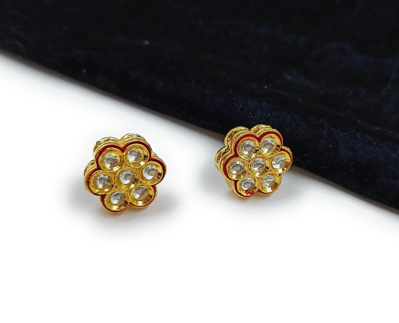 Rich Embrace Royal Kundan Stud Earing