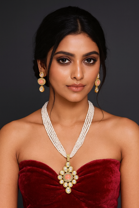 Whimsical Sheen Kundan Pendant with necklace earring set