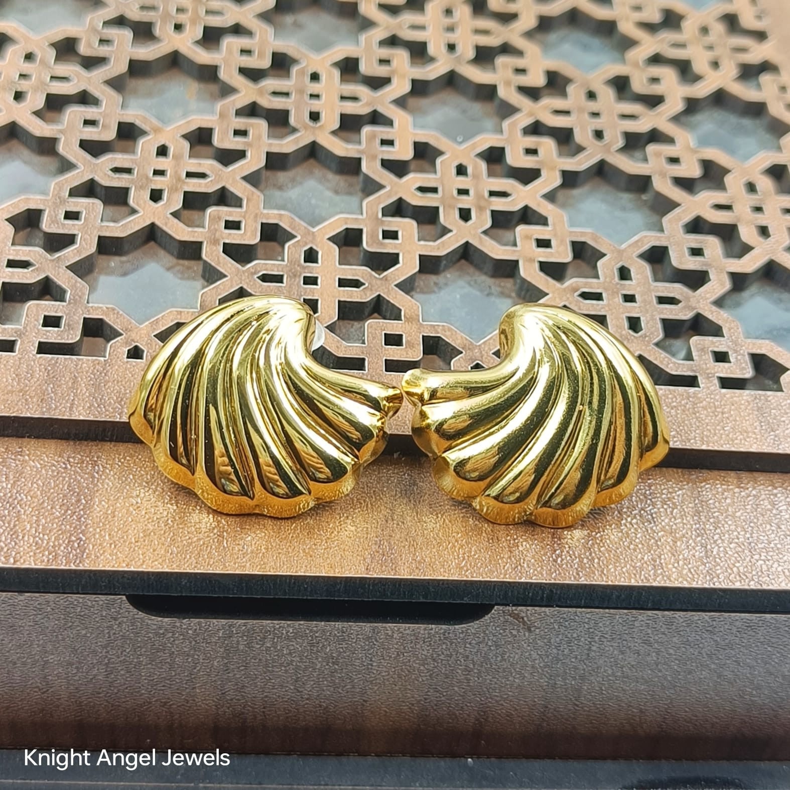 Charming Glow Antitarnish Stud Earing