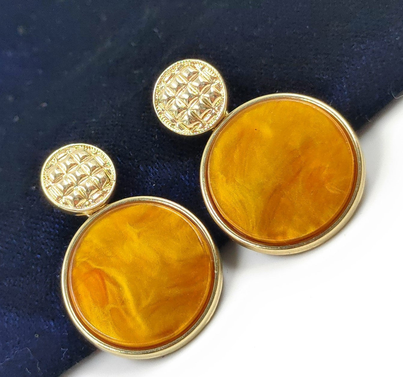 Modern Presence Classy Earing