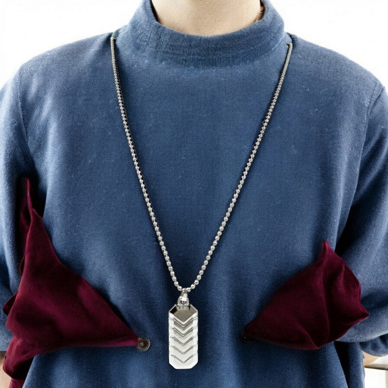 Festive Gleam Mens Pendant Chain necklace