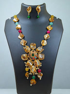 Vintage Detail Stone Necklace set