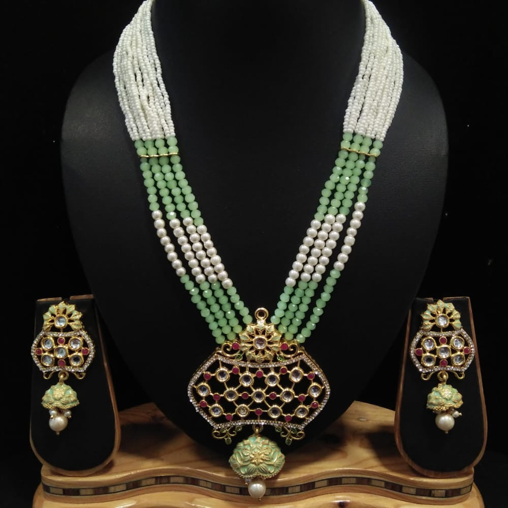 Brilliant Inspiration Kundan Pendant Necklace Set (Mint Green)