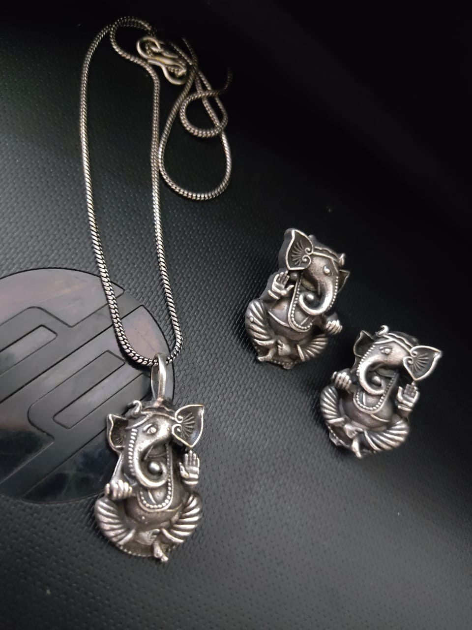 Alluring Appeal Ganeshji Oxidise Pendant Set