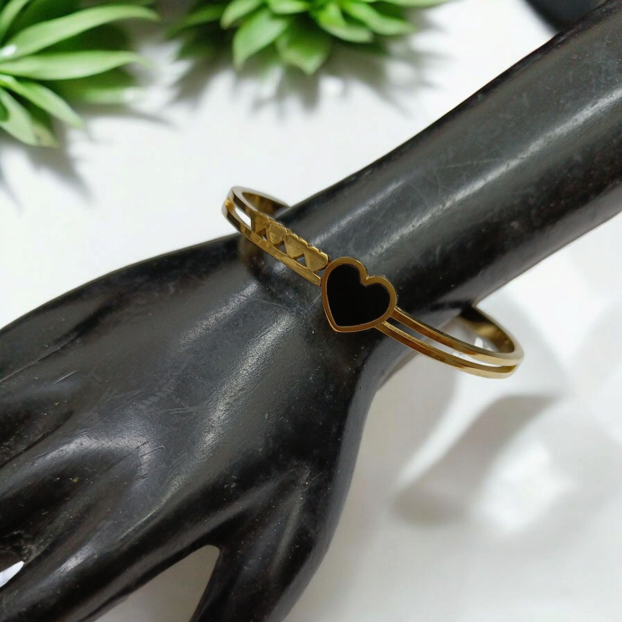 Radiant Lovely Western Imported Kada Bracelet for Women and Girls