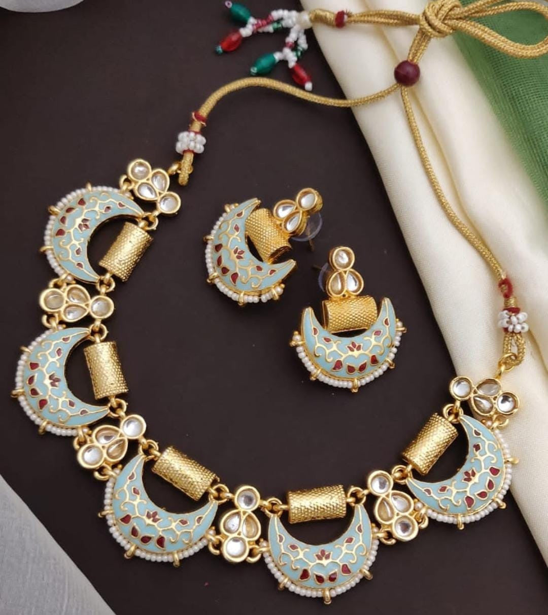 Glamorous Form Beautiful Necklace Set (Sky Blue)