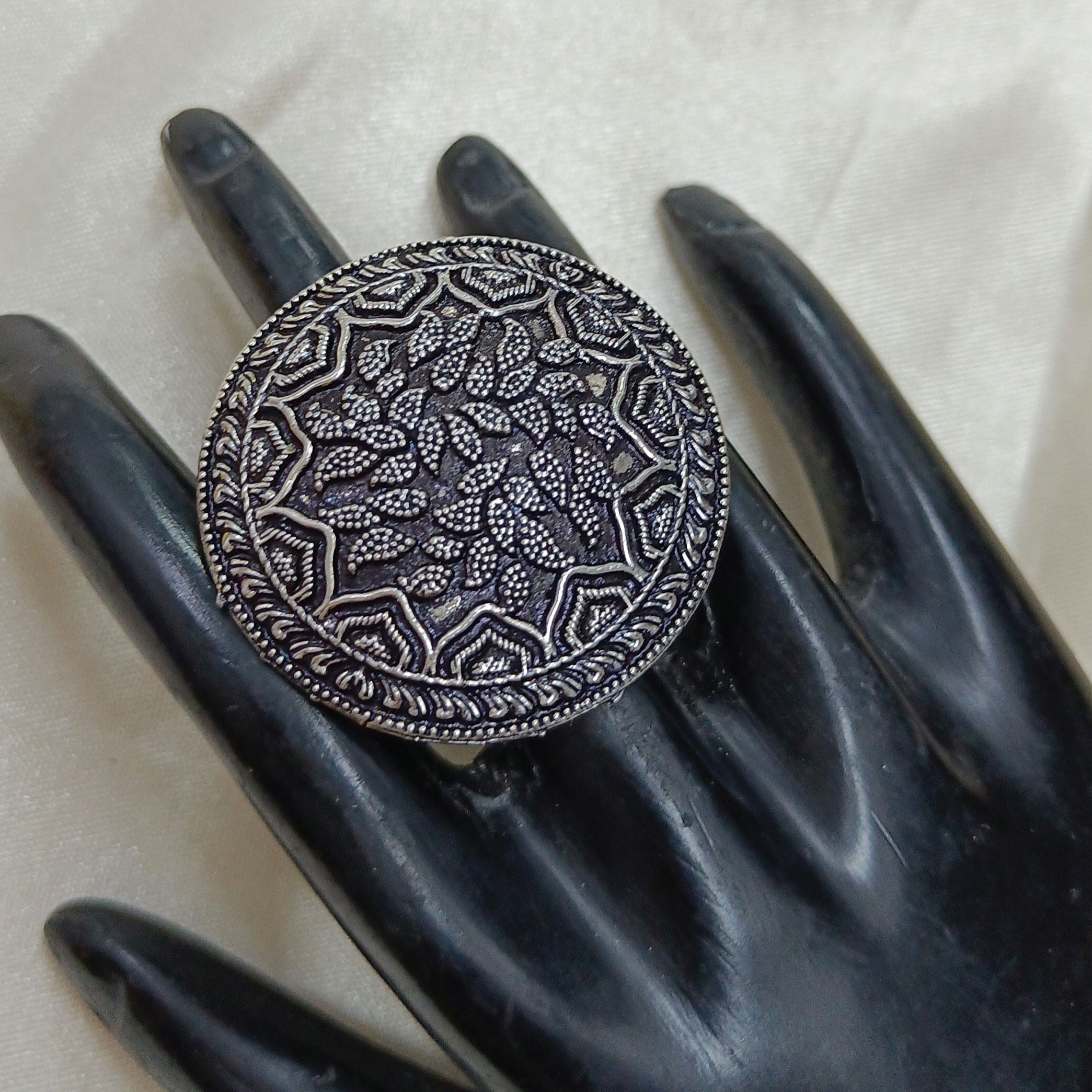 Divine Oxidised Ring