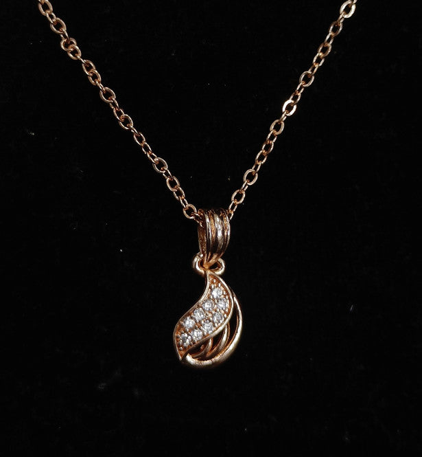 Heavenly Vision Pendant Chain Necklace