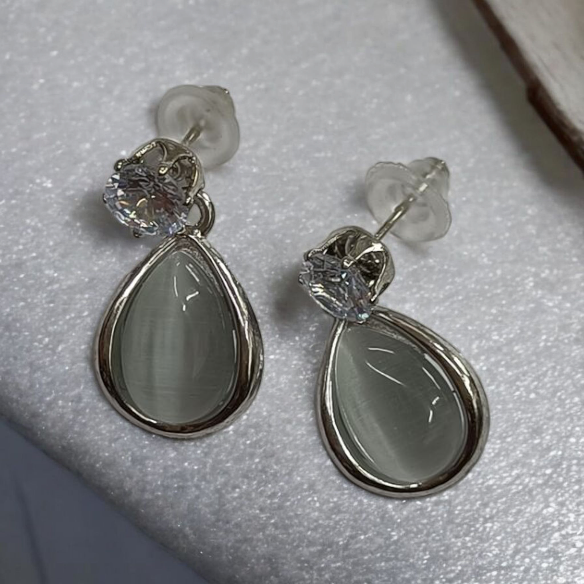 Adorable Trendy Silver Teardrop Earring